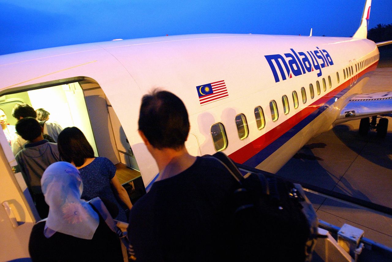 Malaysia Airlines' satay service wins best signature dish.