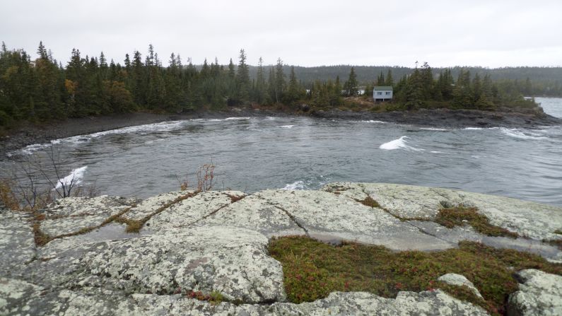 Stoll Trail leads to Scoville Point, which houses Rock Harbor Lodge and a park visitor center. 