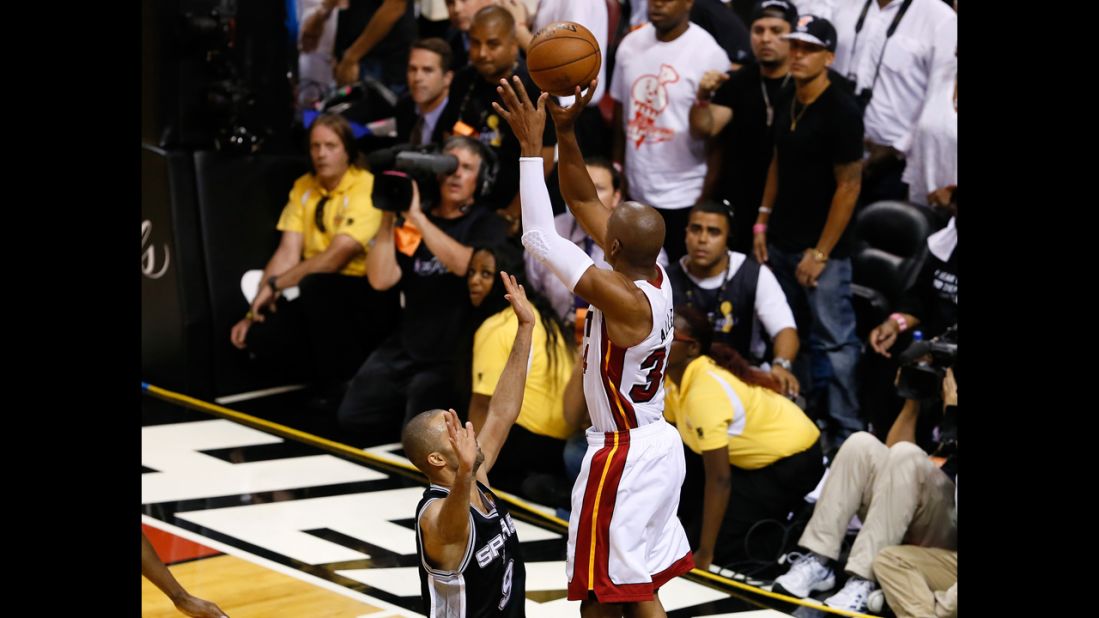 Heat Beat Spurs to Tie the N.B.A. Finals - The New York Times