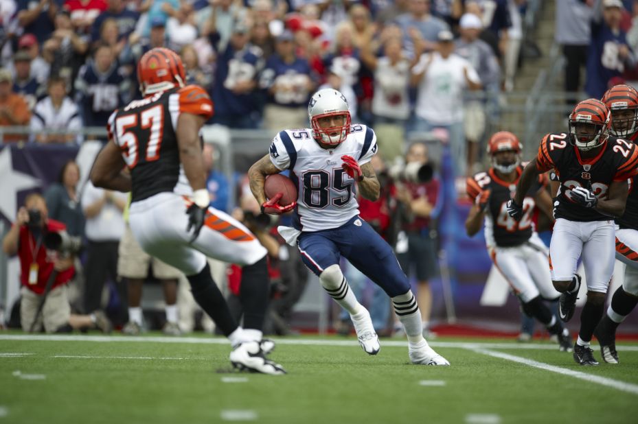 Hernandez carries the ball as the Patriots play the Cincinnati Bengals in Foxborough, Massachusetts, on September 10, 2010.