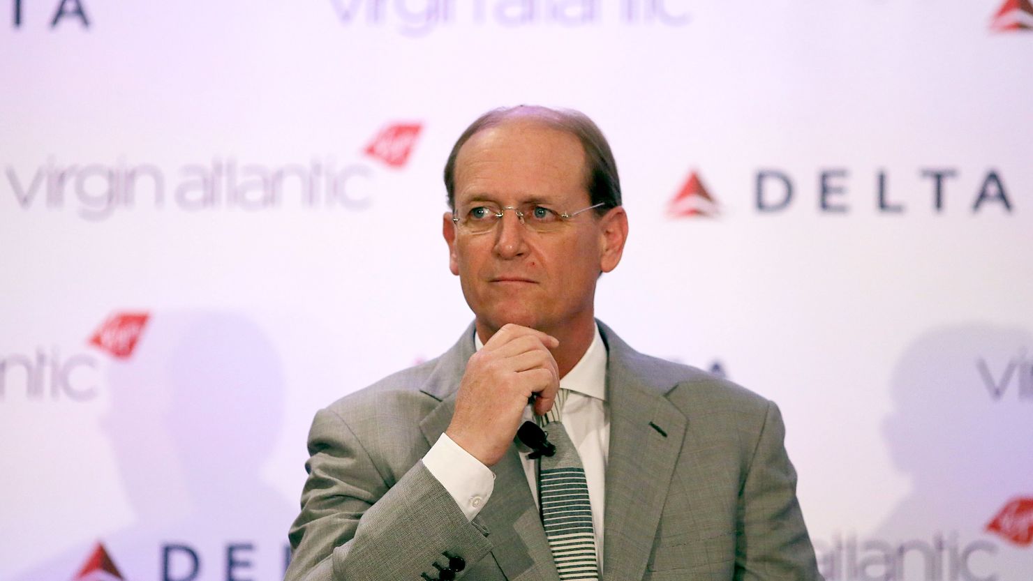 Delta Airlines CEO Richard Anderson, seen here in December 2012,  gets kudos for giving up his seat for a passenger.