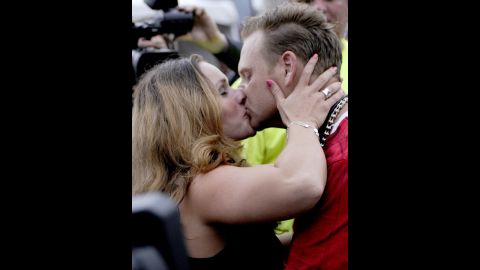 Wallenda kisses his wife, Erendira, after the stunt above the Allegheny River in Pittsburgh in July 2009. 