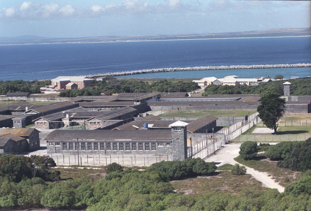 The last of the political prisoners on Robben Island were released in 1991, and until 1996 the island was used as a medium-security prison for criminal offenders.
