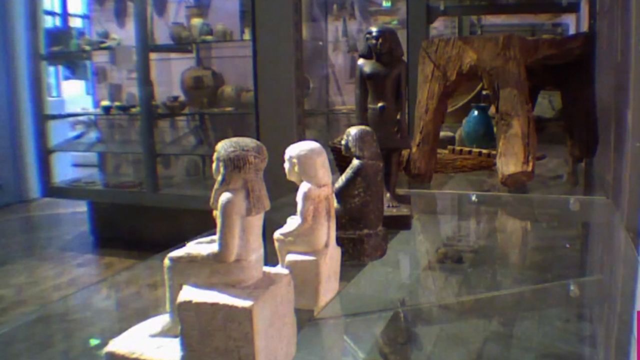 mystery spinning statue