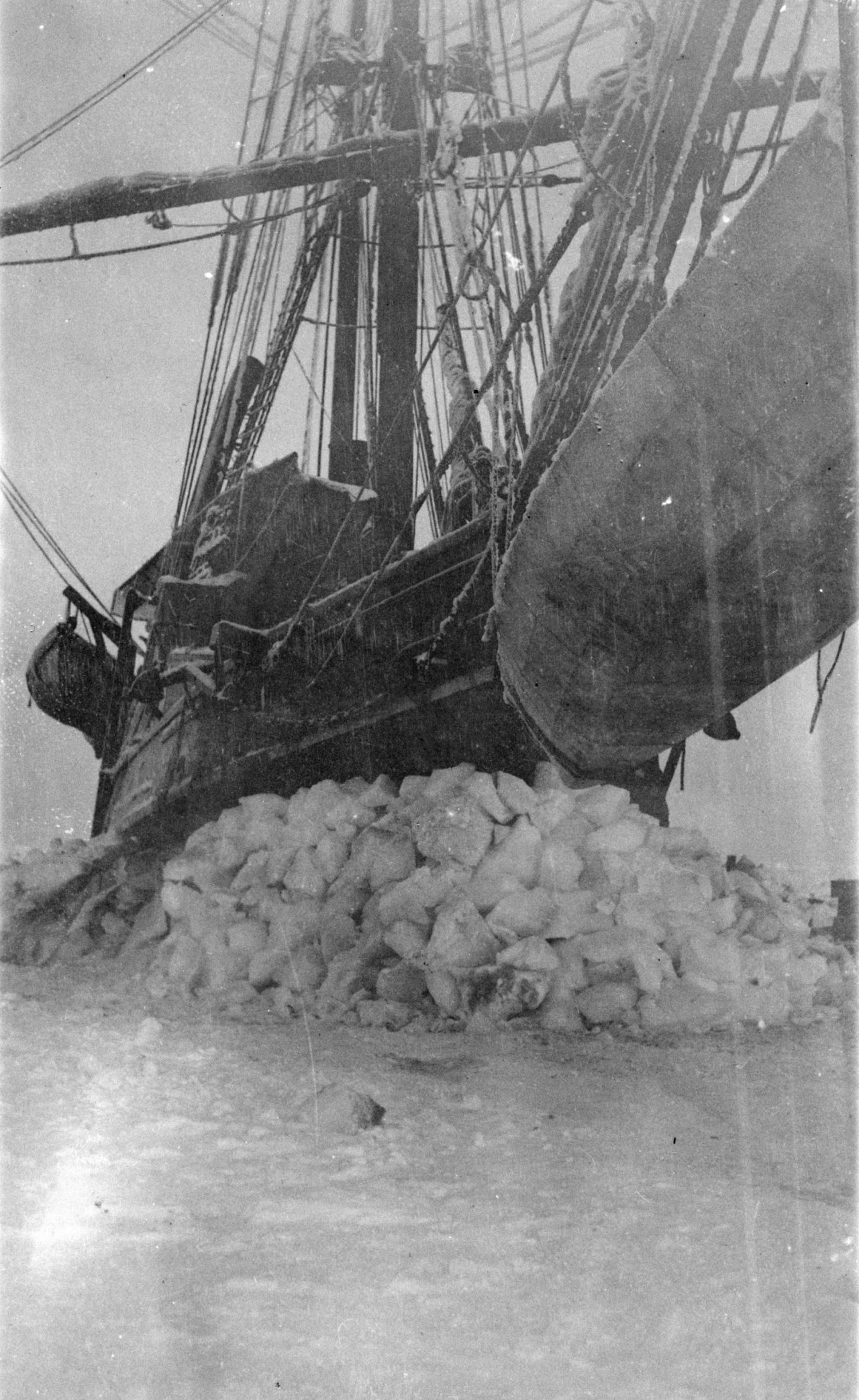 Soon after leaving port in Alaska, the ship encountered the worst summer ice in memory. Trapped, the Karluk was unable to turn back or move forward. Although they were only a few miles from land, they were hundreds of miles from civilization and winter was approaching. 