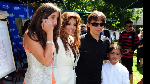 In 2011, Paris, Michael's sister LaToya Jackson, Prince and Blanket donated 13 pieces of original art by MJ to Children's Hospital Los Angeles.