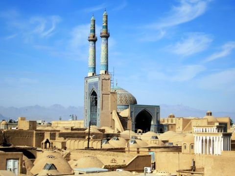 Jame Mosque in Yazd has the highest portal and minarets in Iran. The twin minarets are a hallmark of the Shia faction of Islam (Sunni mosques have only one minaret).