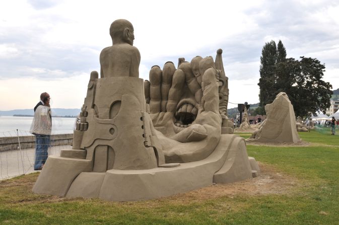 The <a href="http://www.sandskulpturen.ch/" target="_blank" target="_blank">International Sand Sculpture Festival</a> in Rohrschach, Switzerland, offers carvers a chance to create their art in a park along picturesque lake Bodensee with the Swiss Alps not far away.