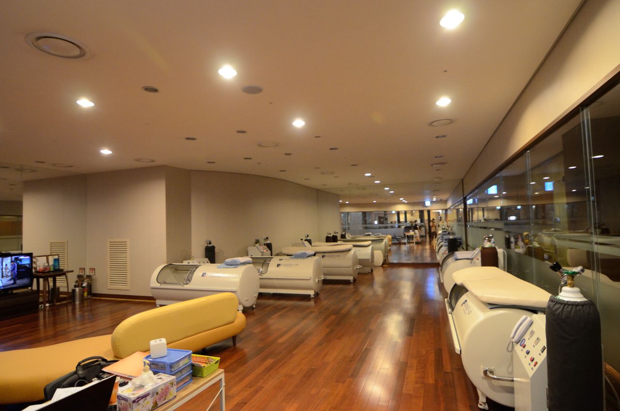 The rejuvenating oxygen treatment is one of the most popular programs in the beauty zone. 