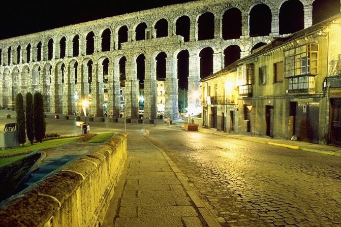 The Aqueduct, one of the Iberian Peninsula's best preserved ancient monuments, features 44 double arches (or 88 when counted individually) and 79 single arches -- a total of 167. <br />It was built during the reign of Roman Emperor Trajan and is still in use today, carrying water from the Frío river to the town of Segovia. The bridge, which consists of 24,000 granite blocks, was constructed without the use of mortar and each of its 167 arches is more than nine meters high. <strong>Completion date: </strong>AD 50.<br />