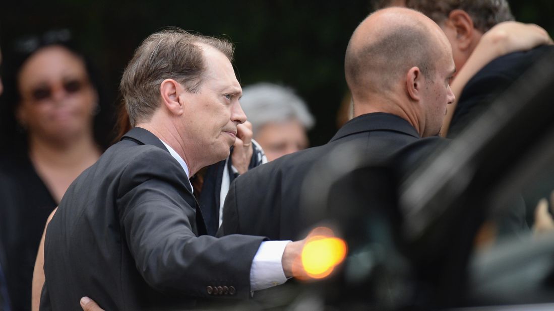 Steve Buscemi, who was on the cast of "The Sopranos," arrives at the funeral.
