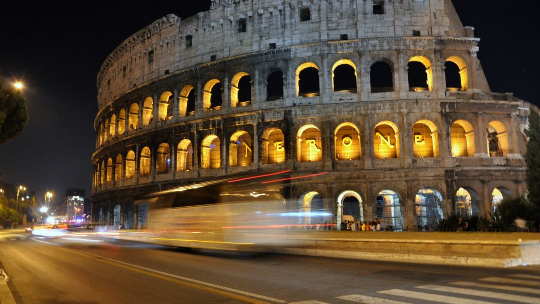 Rome was praised for being so full of great sights, visitors "can return again and again and always see something new."