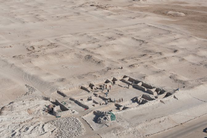 For the last hundred years a layer of sand has covered the site providing protection from the elements for the site's impeccably preserved courtyards, boulevards, palaces, and mosques.