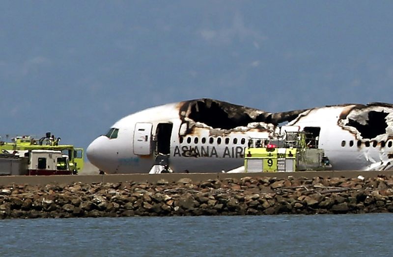 Why Asiana Airlines Flight 214 Crash Was Survivable | CNN