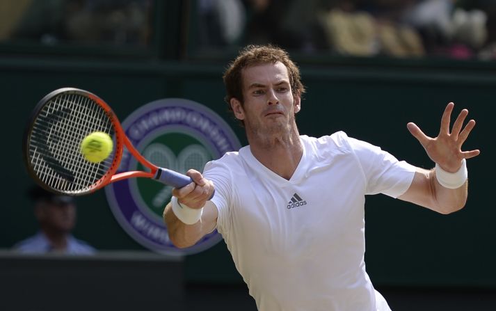 Murray, who lost in last year's final to Roger Federer, won the first set 6-4 after a pulsating start to the contest.