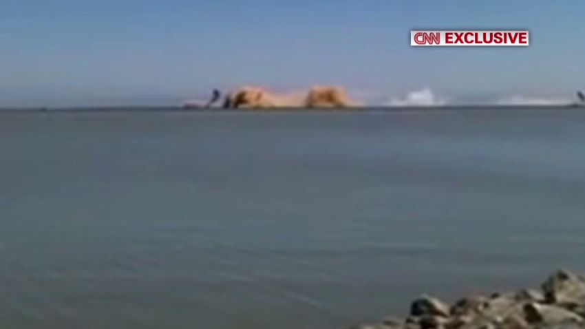 vo plane sf plane crash on cam_00003823.jpg