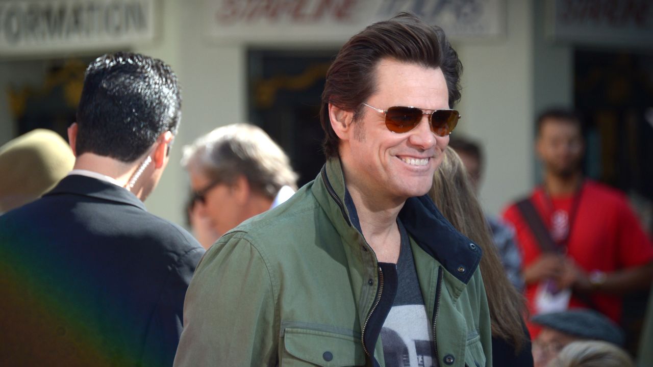 Comedian Jim Carrey got personal during a commencement speech in Iowa.