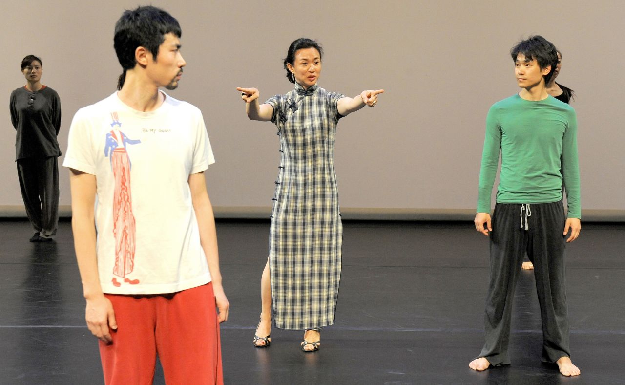 Jin directs the rehearsal of Shanghai Beauty by her Jin Xing Dance Theatre in Melbourne on March 4, 2010. 