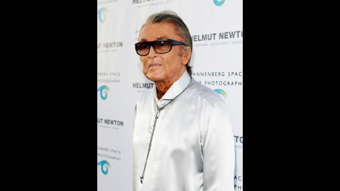 <a href="http://usatoday30.usatoday.com/community/chat/2002-07-25-evans.htm" target="_blank" target="_blank">It was only for 24 hours,</a> but legendary movie producer Robert Evans said he was once "homeless" after traveling back from Cuba.