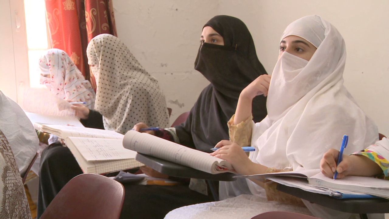 School Giral Foking Video - After Malala, girls carry on education mission | CNN
