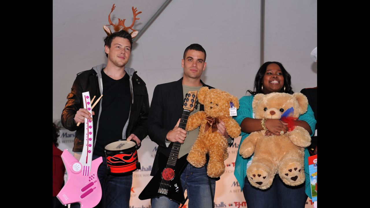Monteith, Mark Salling and Amber Riley attend the "Carol-Oke" contest at New York's Bryant Park on December 3, 2009. 