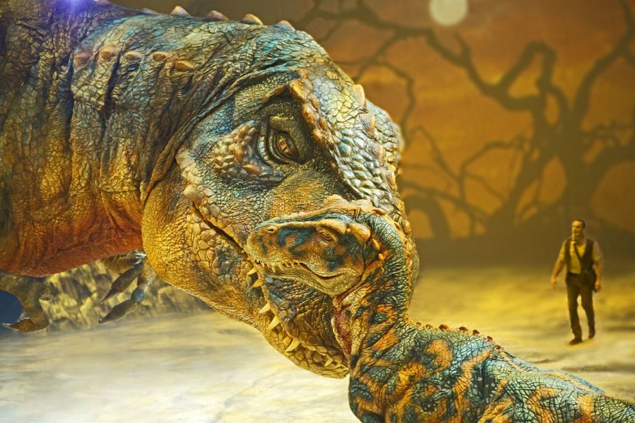 Tilders has more than two decades of experience building robotic puppets for both film and stage. He helped bring the Walking with Dinosaurs tour come spectacularly to life. 