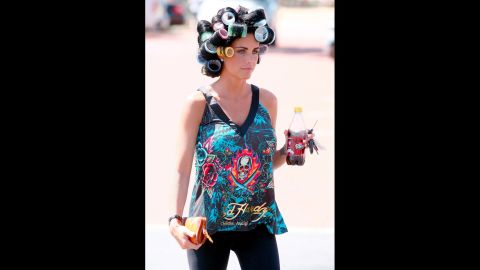 British model and TV personality Katie Price wears Ed Hardy casually, and was even <a href="http://www.dailymail.co.uk/tvshowbiz/article-1263023/Katie-Price-misses-PR-opportunity-goes-leisurely-morning-trot-horse.html" target="_blank" target="_blank">spotted riding horses while wearing an Ed Hardy bomber</a>. 