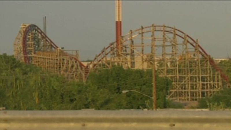 Witnesses Woman fell off roller coaster