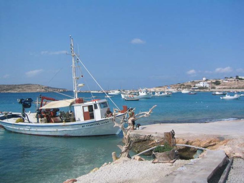 Koufonisia's remoteness and lack of tourism-contrived facilities have kept it a hidden bohemia. 