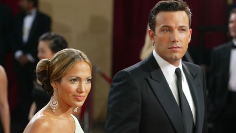 (From left) Jennifer Lopez and Ben Affleck attend the 75th Annual Academy Awards at the Kodak Theater in Hollywood, California, March 23, 2003.