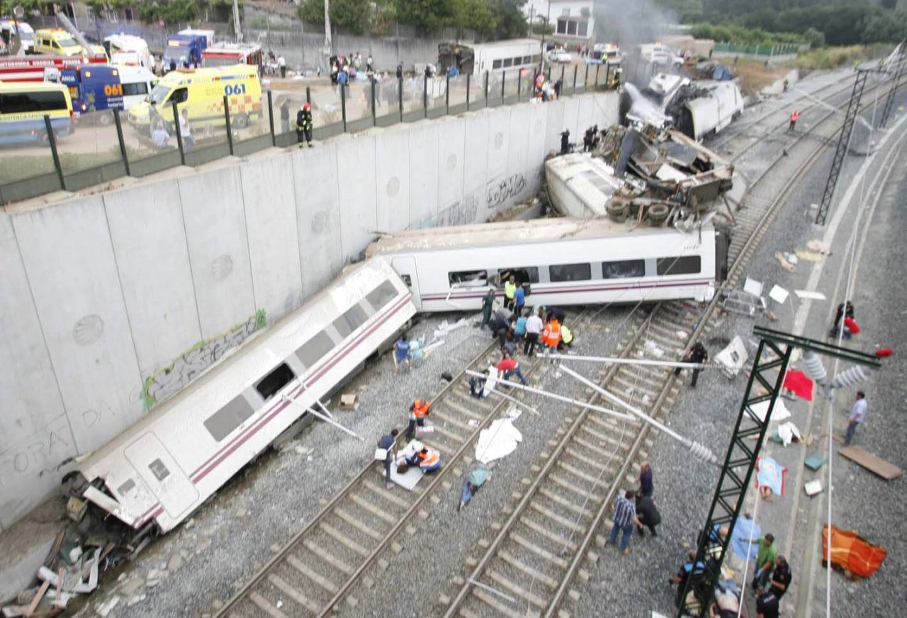 The train was on its way from Madrid to the town of Ferrol with more than 200 passengers aboard. 