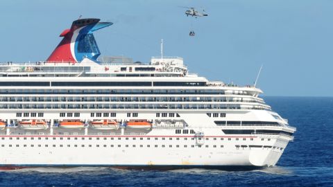 19+ Bermuda cruise ship accident information