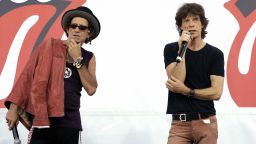  Mich Jagger (R) and Keith Richards (L) of the Rolling Stones speak during a concert and press conference at Julliard School of Music 10 May 2005 in New York to announce their new world tour, scheduled to start in Boston 21 August 2005