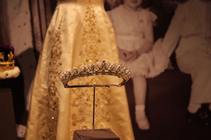 This is Princess Margaret's Halo tiara which Kate Middleton wore on her wedding day. 