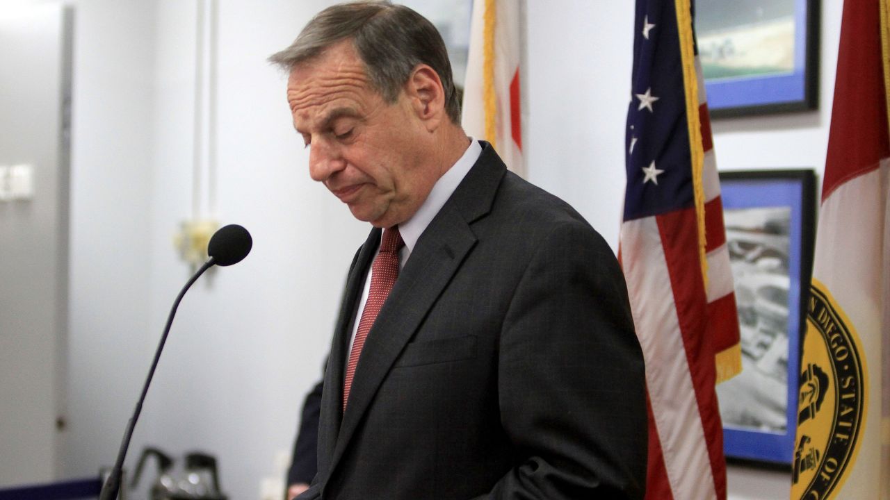San Diego Mayor Bob Filner announces on July 26 that he will seek professional help for sexual harassent issues.

