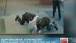 early start or teen attack in city hall_00001507.jpg