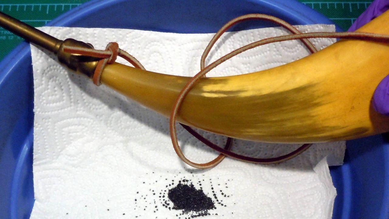 A carryon with a powder horn containing approximately 3 ounces of black powder was found at Clinton National Airport in Little Rock, Arkansas.