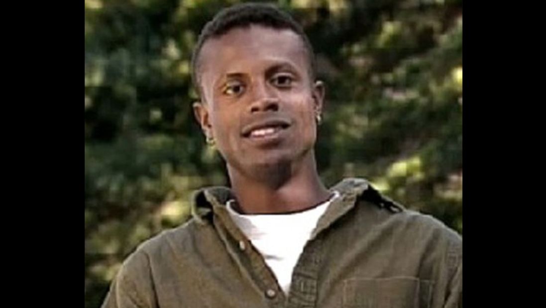 <a href="http://www.cnn.com/2013/08/08/showbiz/sean-sasser-death/index.html">Sean Sasser</a>, whose commitment ceremony on MTV's "Real World" in 1994 was a first for U.S. television, died Wednesday, August 7, his longtime partner told CNN. Sasser was 44.