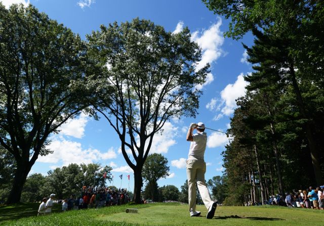 The setting was picture perfect for Justin Rose as he struck his tee shot on the third hole. Unfortunately for the U.S. Open champion, his 77 left him off the pace.