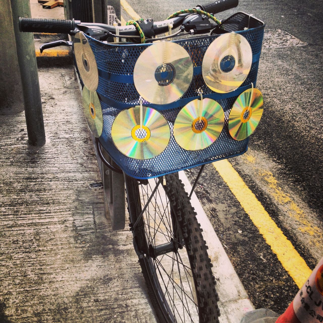 CDs and Discmans may have fallen out of favor in the iTunes world, but creative minds always find new uses for the reflective music carriers.