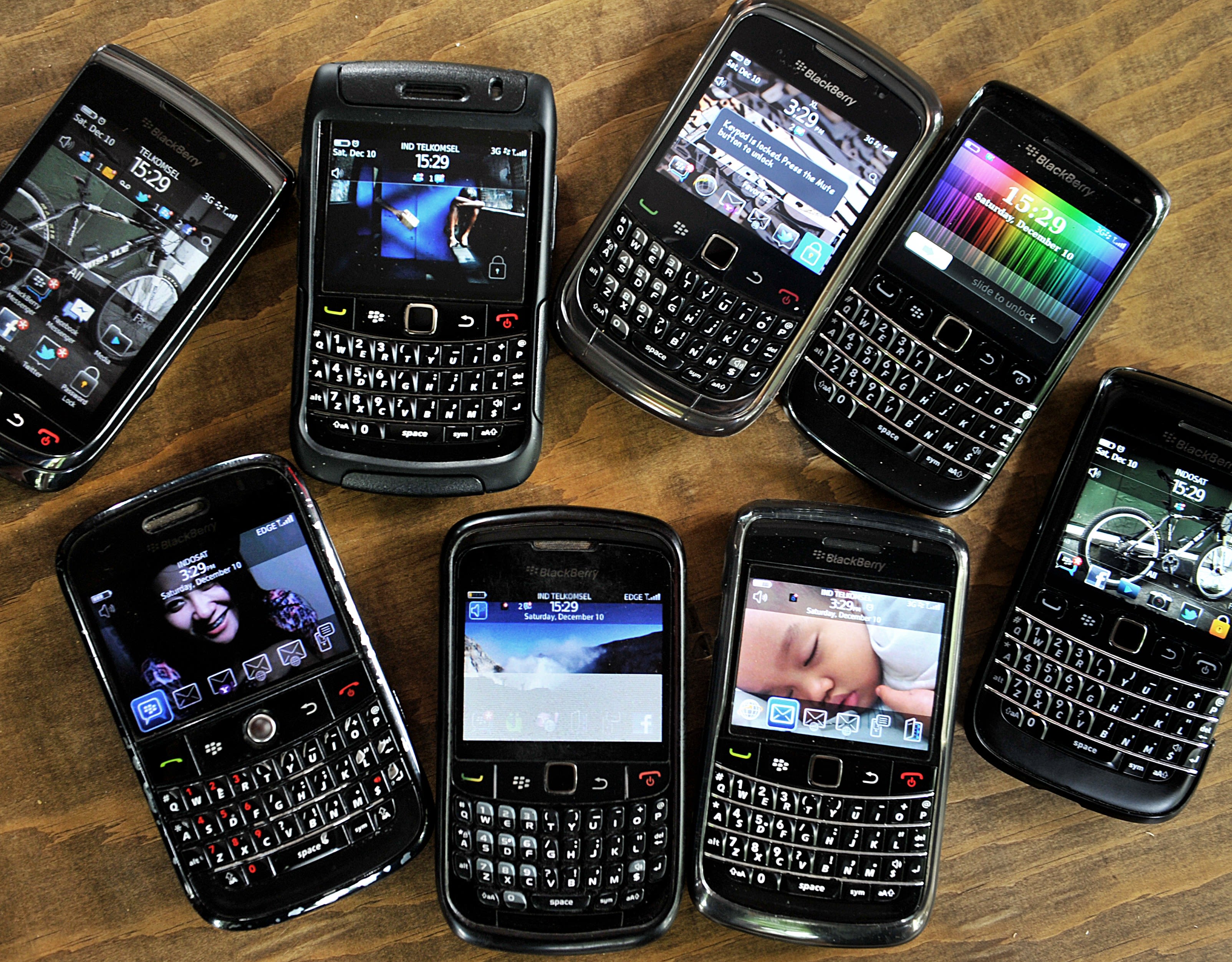 blackberry slide phones