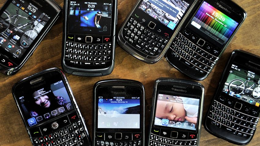 This picture shows a collection of Blackberry devices at a small restaurant in Jakarta on December 10, 2011. Indonesia threatened to block Research In Motion's data services used by millions of BlackBerry smartphone customers, the industry body said, amid an ongoing spat over infrastructure and government access to information. AFP PHOTO / Bay ISMOYO (Photo credit should read BAY ISMOYO/AFP/Getty Images)