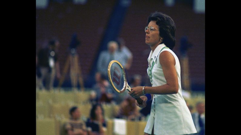 Tennis great Billie Jean King faces off against Bobby Riggs in the "Battle of the Sexes" on September 20, 1973. King crushed Riggs 6-4, 6-3, 6-3.