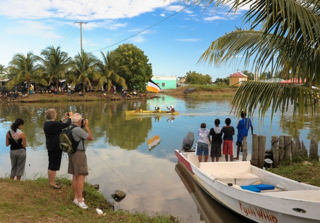 Garífuna Settlement Day (November 19) celebrates the arrival of the Garifuna people to Belize by dugout canoe, with a live reenactment along the shores of Dangriga. Dusk-till-dawn drumming and dancing at local bars, or "sheds," begins on November 18. 