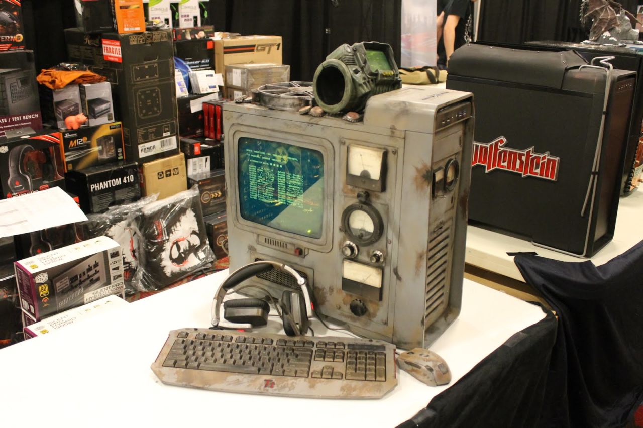 Modders Inc., the sponsors of a contest for the best modified computers, showed off what was possible with a display incorporating imagery from the game "Fallout."