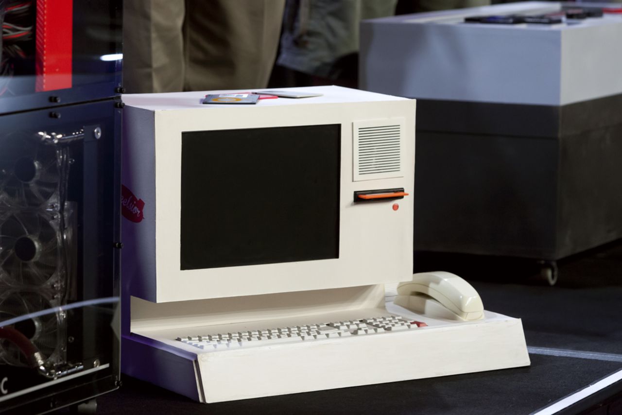 One modder decided to go old school, with a traditional "modem" and vintage disk drive on a boxy display. Don't be fooled -- it was a powerhouse.