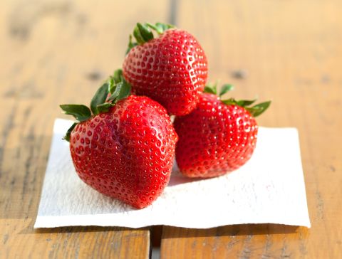 Berries can ease congestion, but if you have an allergy, they might cause you to feel itchy.