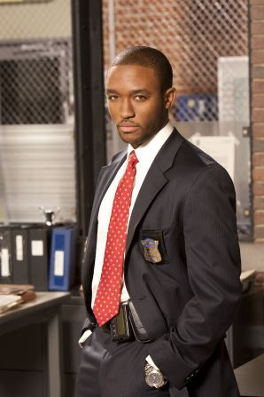 Actor<a href="index.php?page=&url=http%3A%2F%2Fwww.cnn.com%2F2013%2F08%2F19%2Fshowbiz%2Flee-thompson-young-death%2Findex.html"> Lee Thompson Young</a>, best known for his roles on Disney's "The Famous Jett Jackson" and TNT's "Rizzoli & Isles," died August 19 at the age of 29.