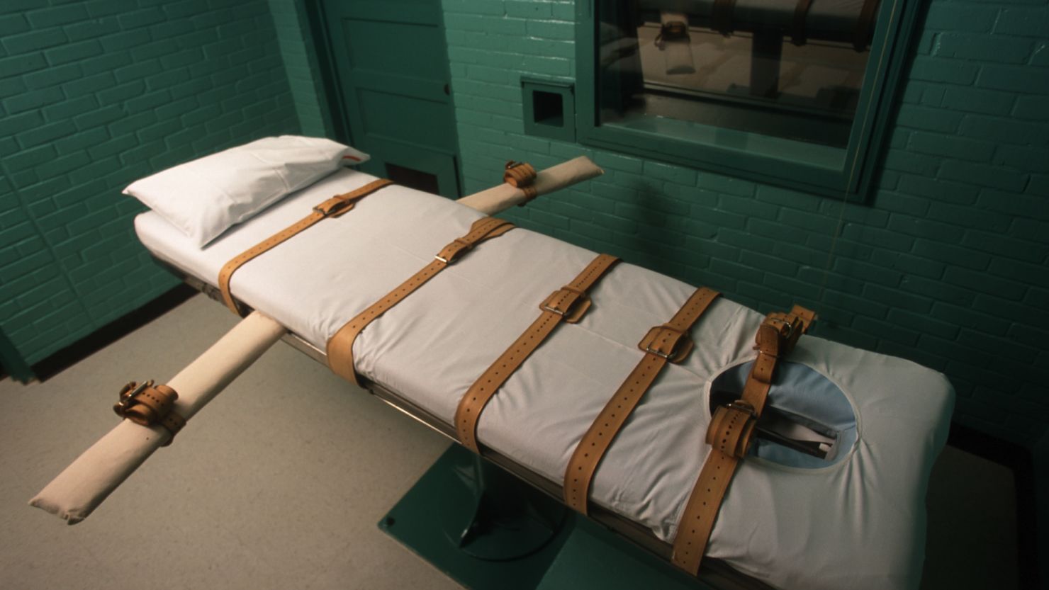 Criminals are executed with lethal injections in this death chamber in Huntsville, Texas. 