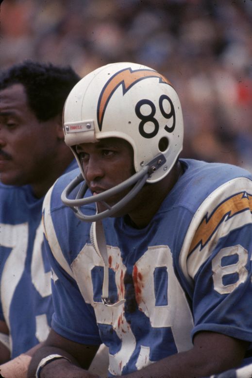 Pro Football Hall of Famer John Mackey suffered from dementia for years before dying at the age of 69.